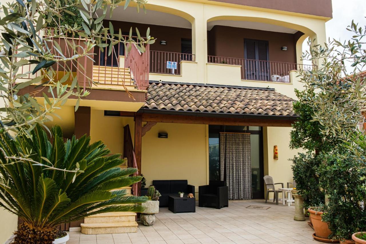 Olimpo B&B ジュルディニャーノ エクステリア 写真